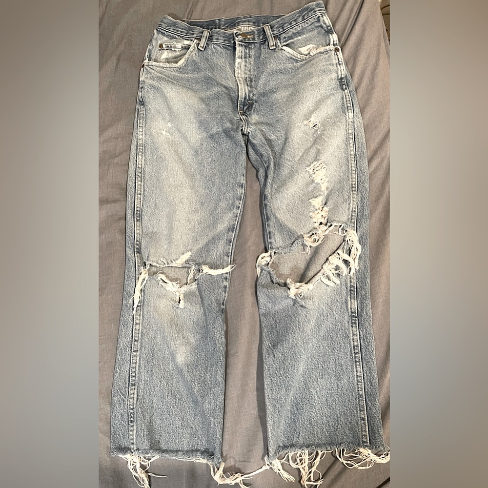 Vintage Wrangler Mid Rise Distressed Boot Cut Blue Jeans
